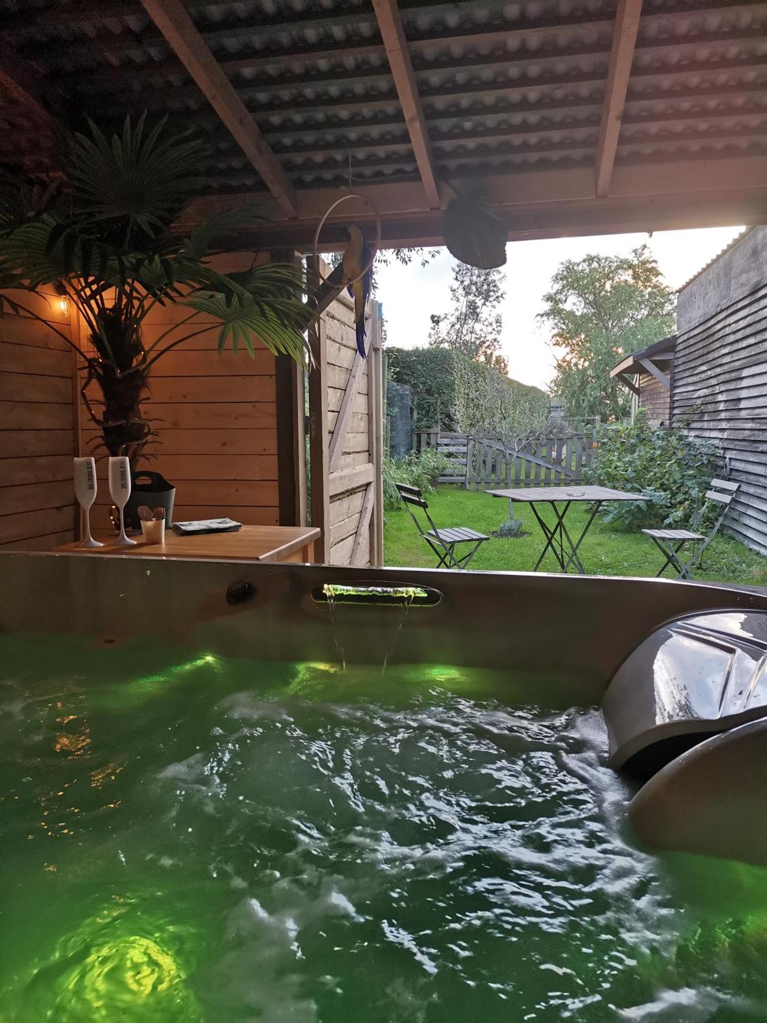 Entre Monts Et Collines B&B Et Spa En Option Bagian luar foto